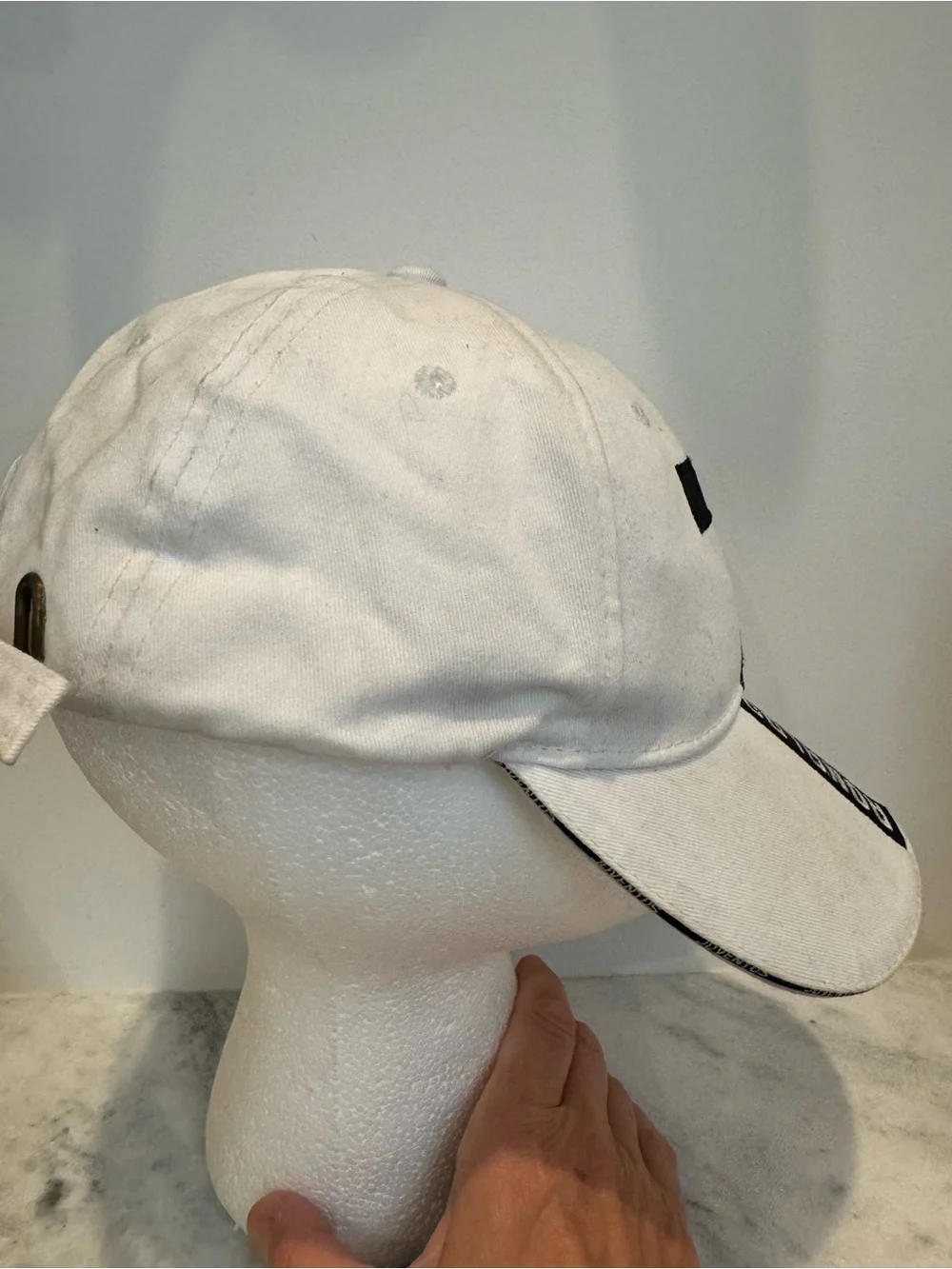 Juventus Cristiano Ronaldo White Baseball Cap with Black 7